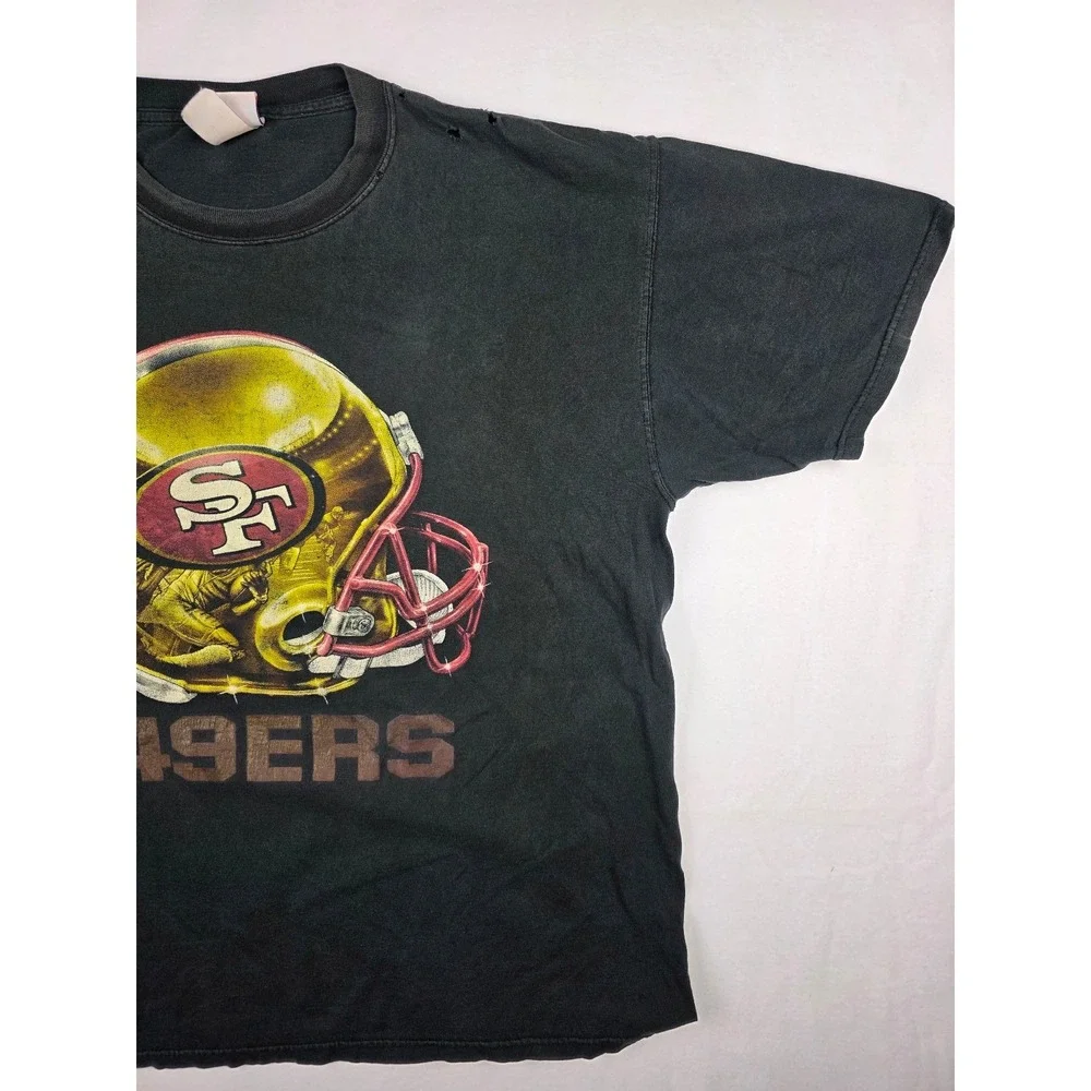 Vintage NFL 49ers big helmet graphic shirt - Picture 3 of 11